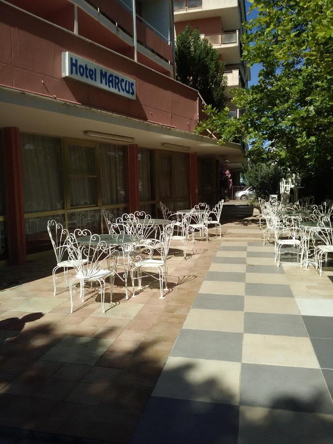 Hotel Marcus Cesenatico Esterno foto